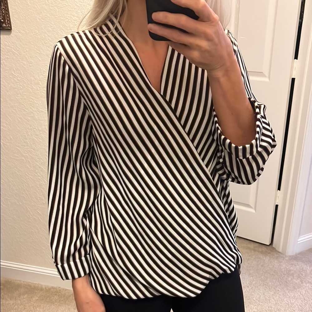 🤍🖤🤎Glamorous 🤎🖤🤍New Black ,White and Brown Faux  Wrap Blouse 3/4 Sleeve